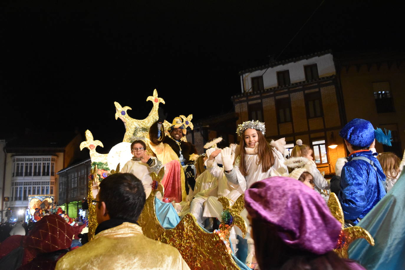Los Reyes Magos en la cabalgata de aguilar.