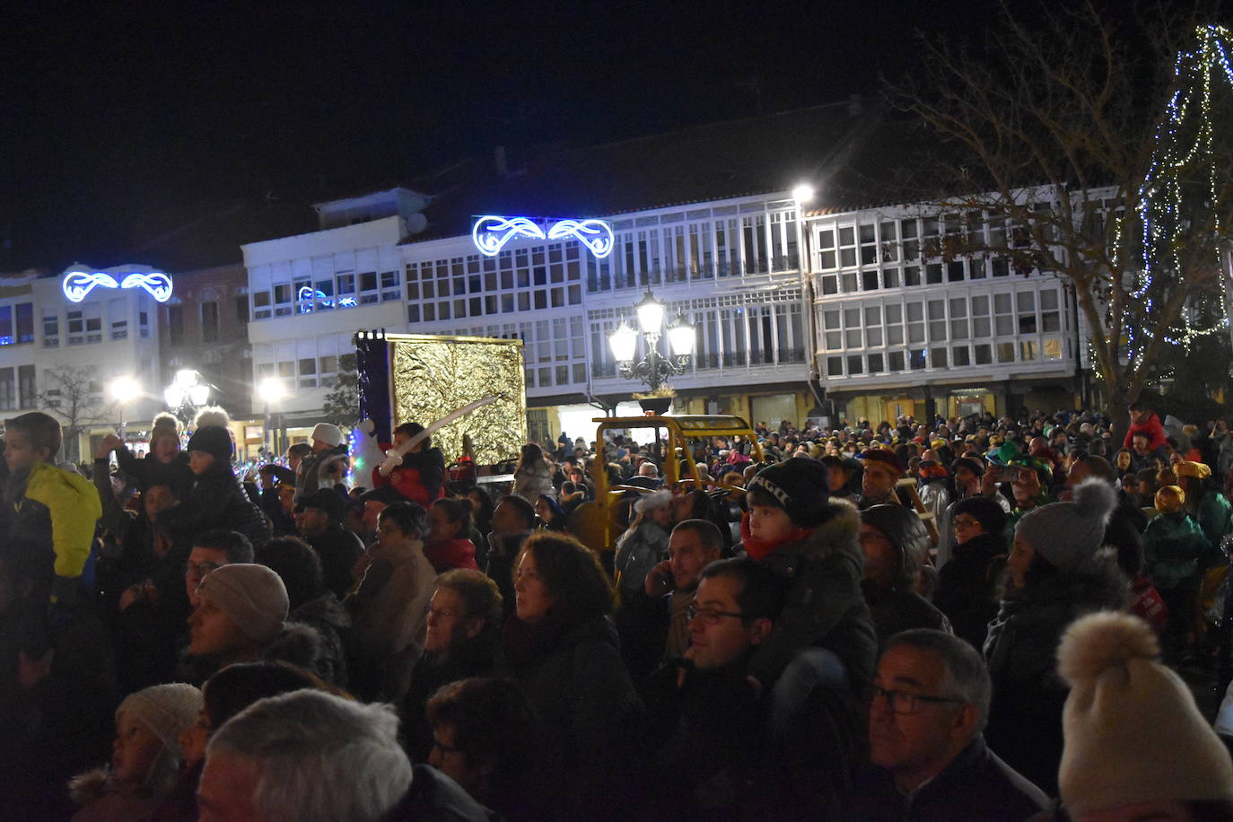 Los Reyes Magos en la cabalgata de aguilar.