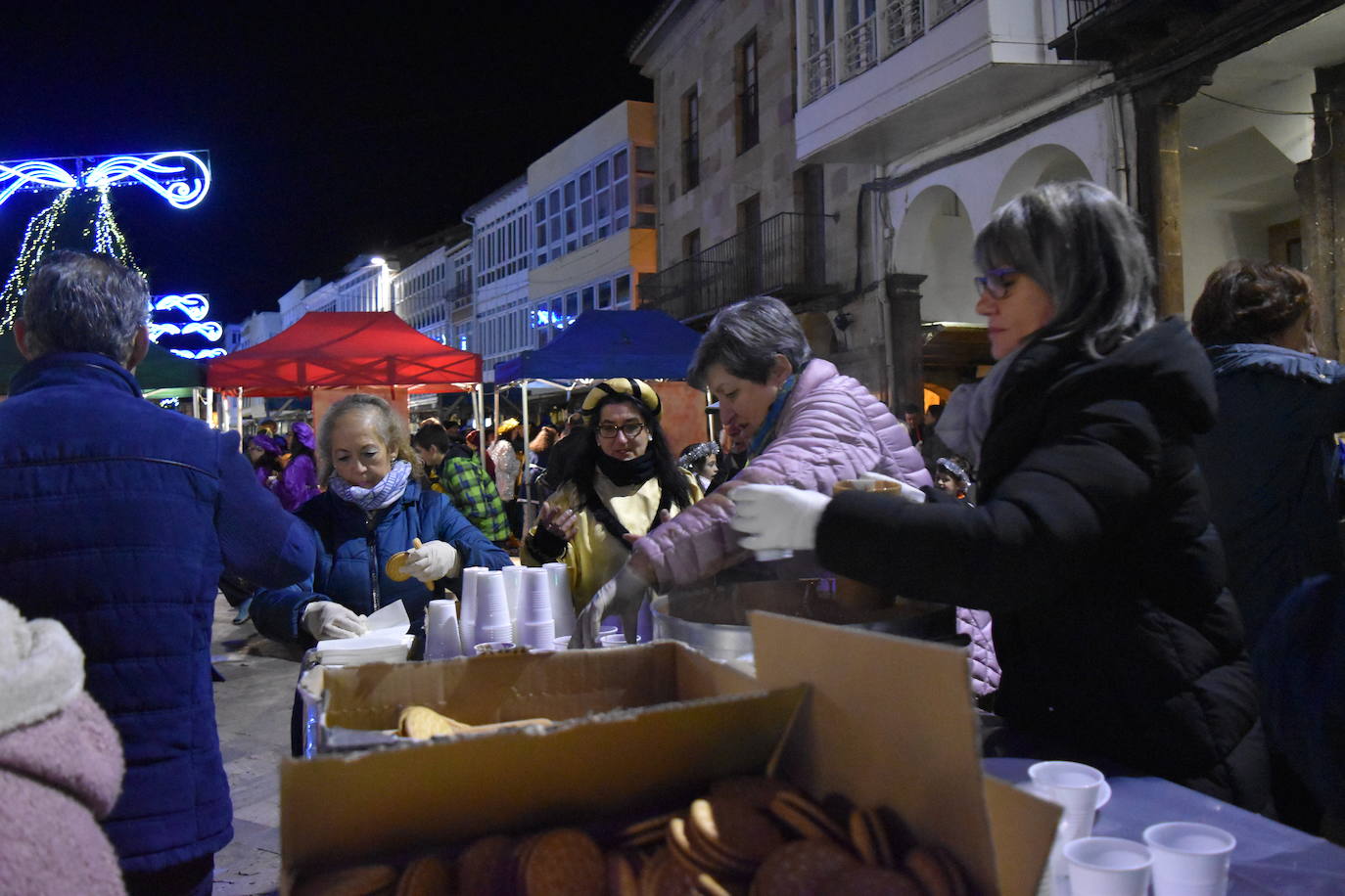 Los Reyes Magos en la cabalgata de aguilar.