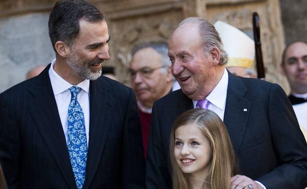 Juan Carlos I, Felipe VI y la princesa Leonor.