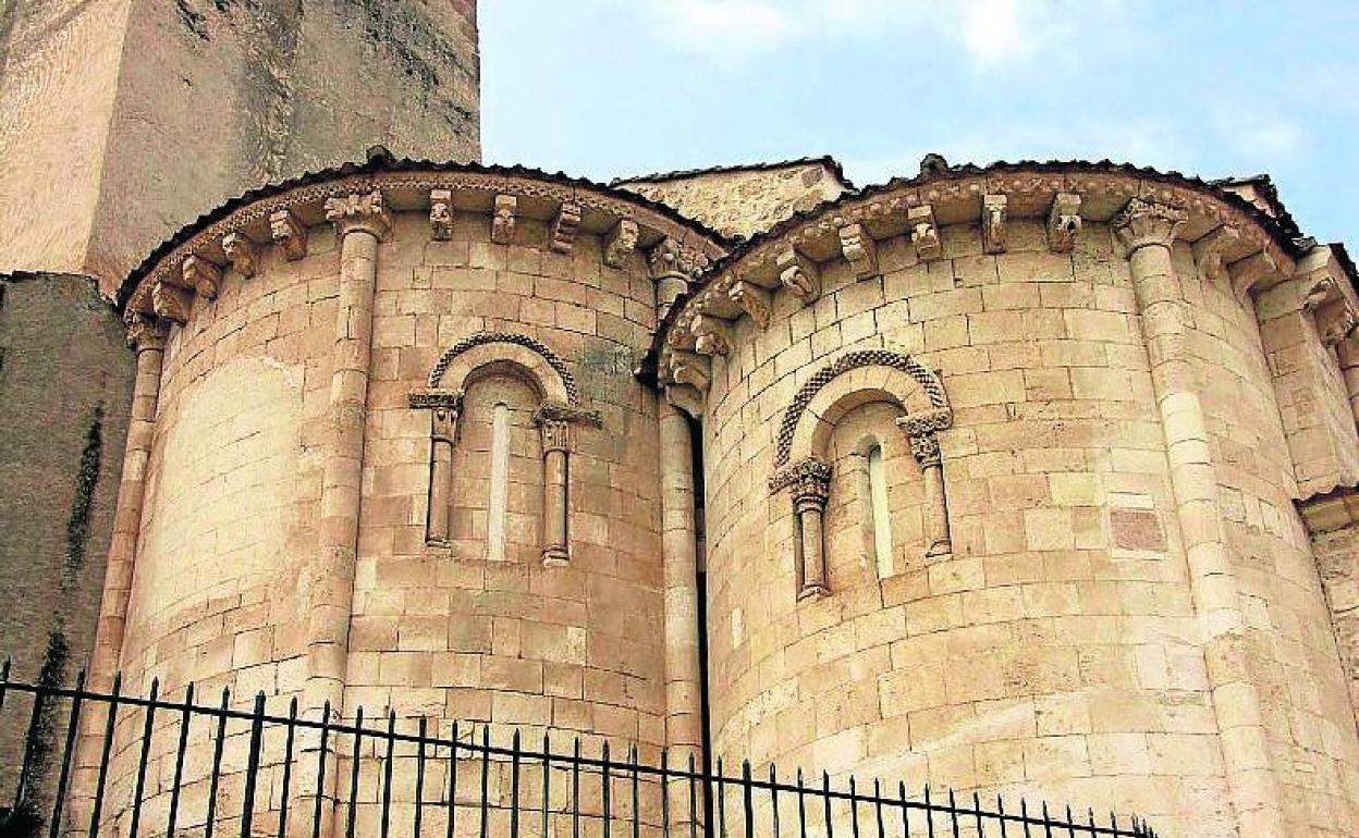 Exterior de la iglesia que alberga el museo. 