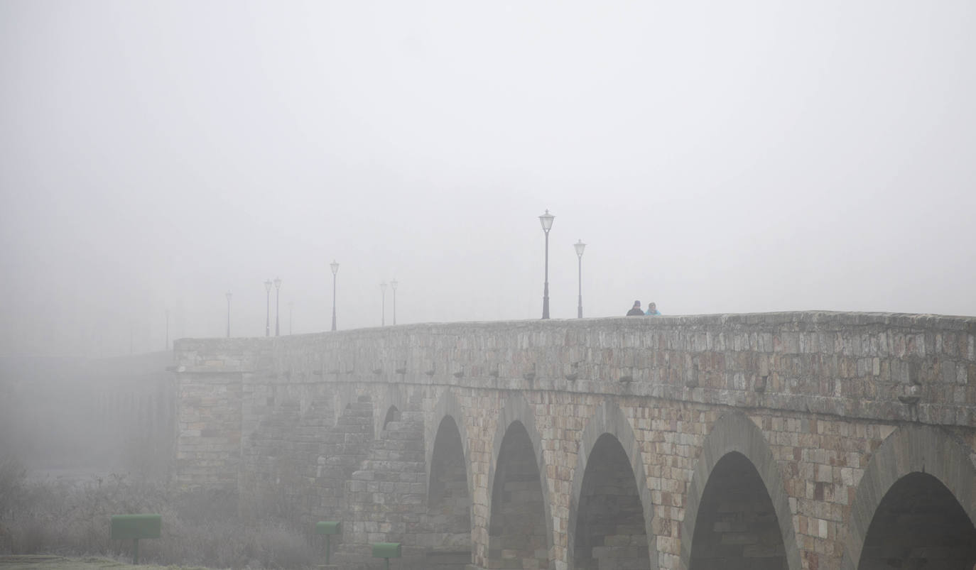 La niebla seguirá acompañando a la provincia salmantina y, si cabe, con mas intensidad que en los últimos días, ya que el territorio salmantino ha sido incluido en la alerta amarilla que la Agencia Estatal de Meteorología (Aemet) ha lanzado para hoy miércoles.