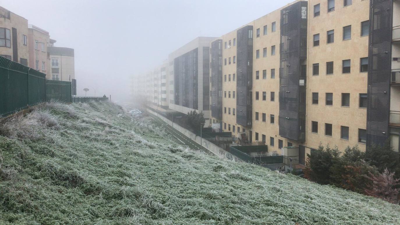 La niebla seguirá acompañando a la provincia salmantina y, si cabe, con mas intensidad que en los últimos días, ya que el territorio salmantino ha sido incluido en la alerta amarilla que la Agencia Estatal de Meteorología (Aemet) ha lanzado para hoy miércoles.