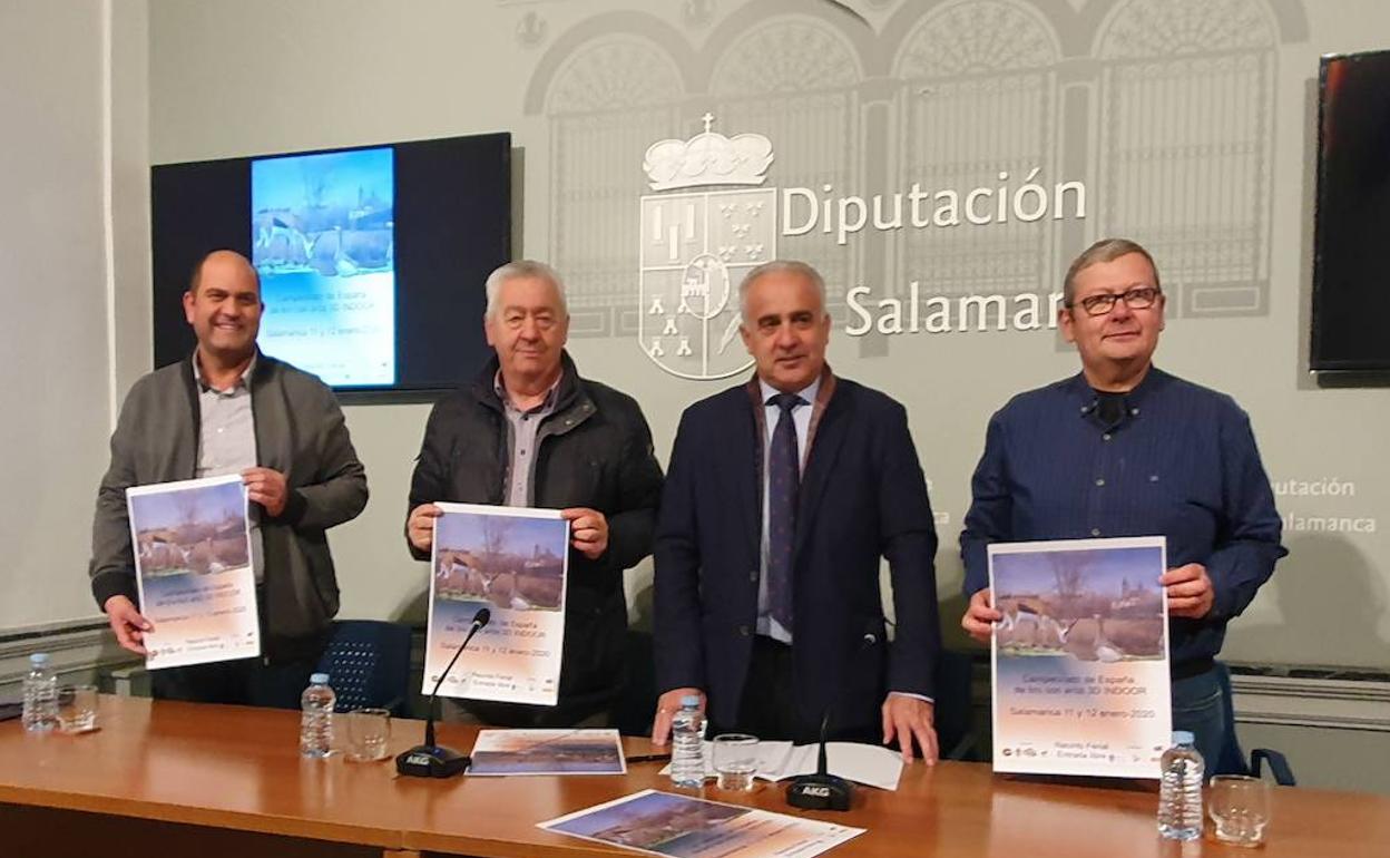 Presentación del Nacional de tiro con arco en la Diputación. 