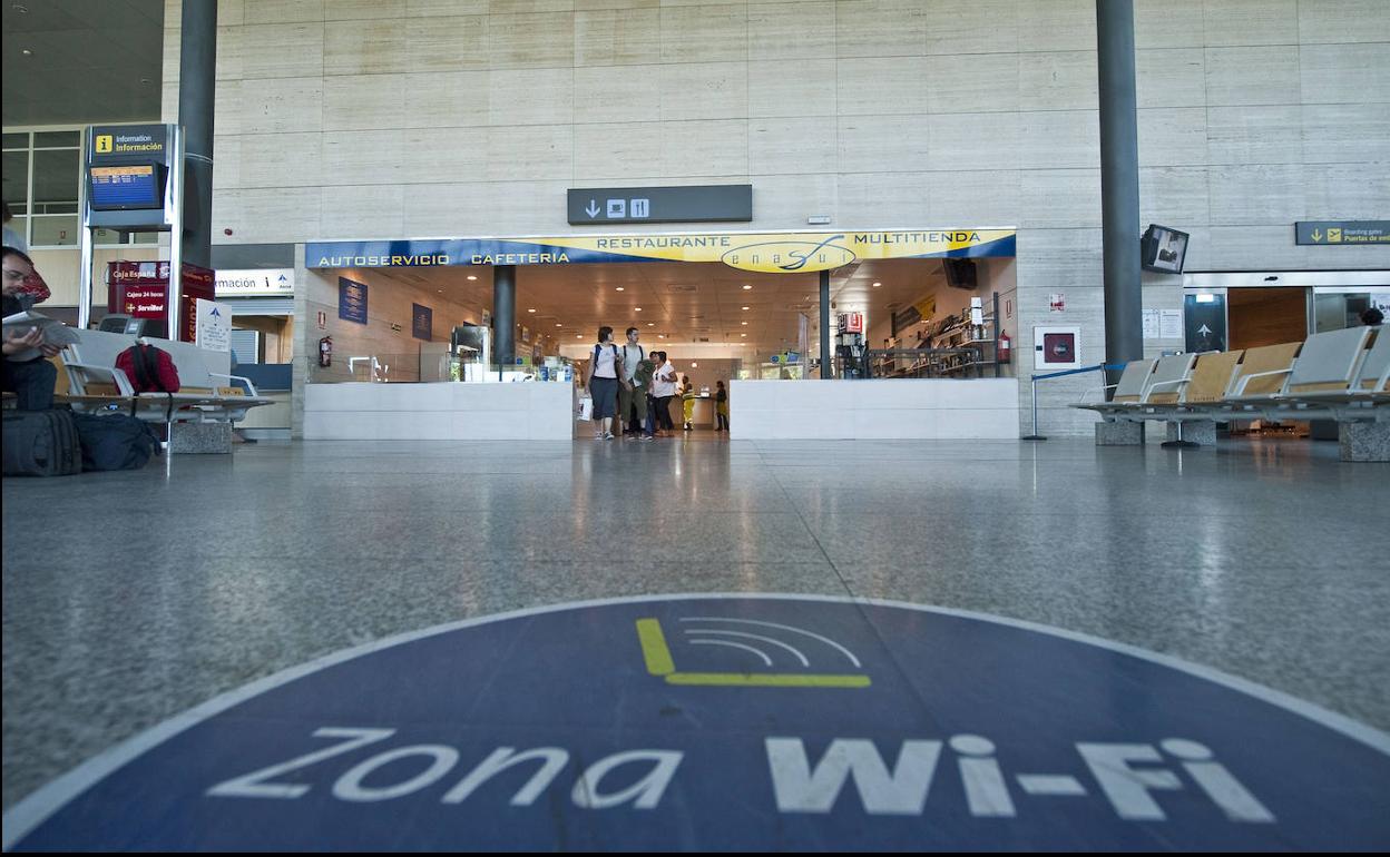 Zona wifi en el aeropuerto vallisoletano de Villanubla. 