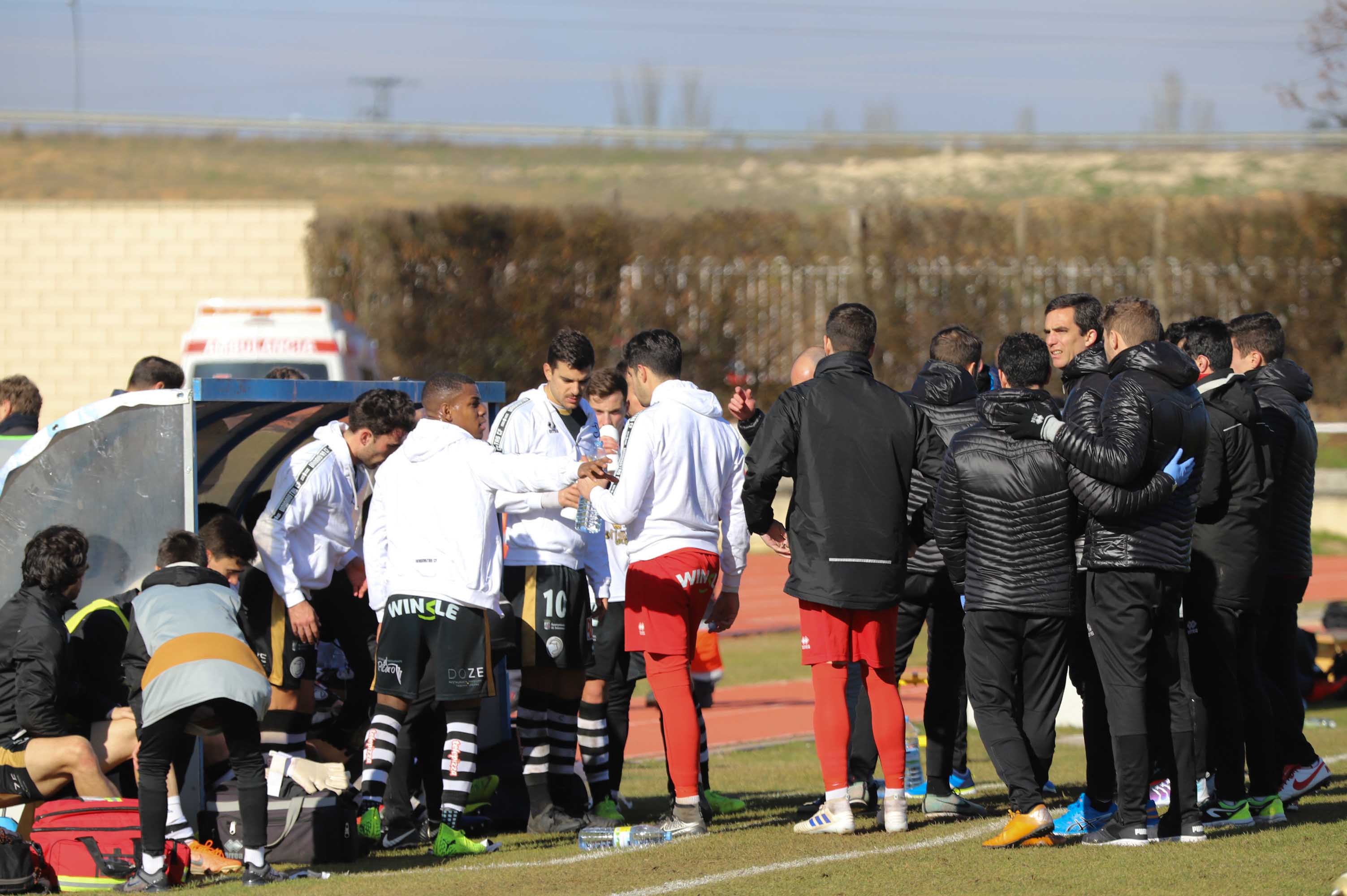 Fotos: Inicio y jugadas del Unionistas - Depor