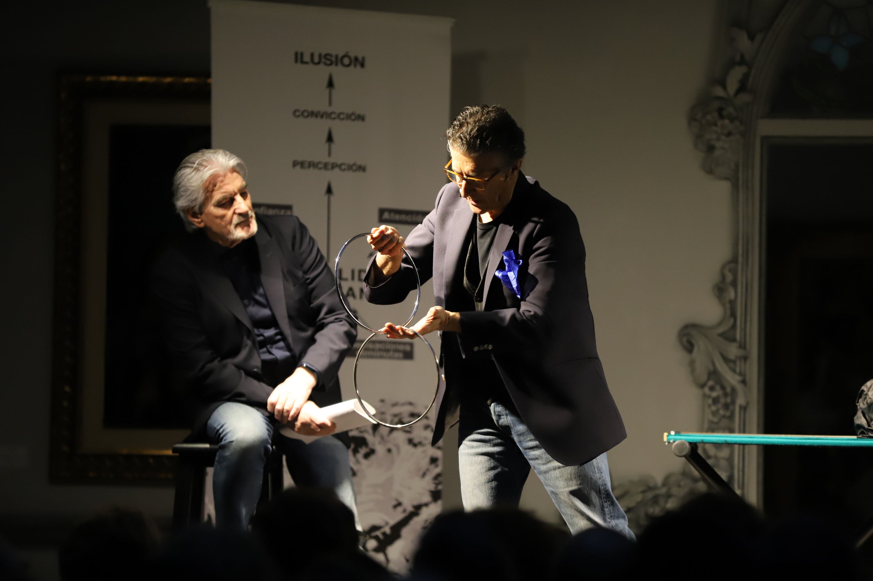 Fotos: Magia y nuerociencia se dan la mano en la Casa Lis