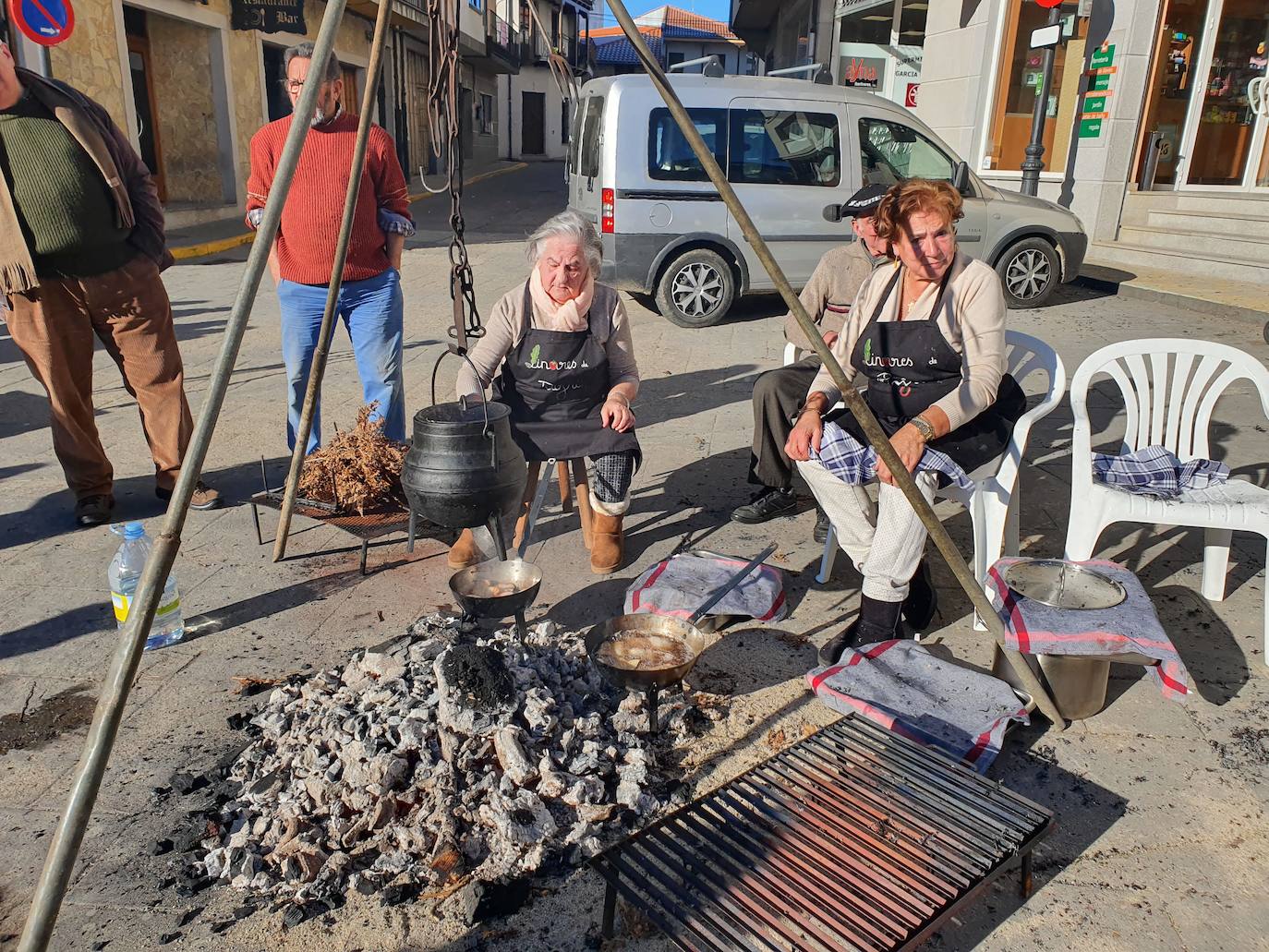 Fotos: Linares de Riofrío disfruta de su matanza tradicional