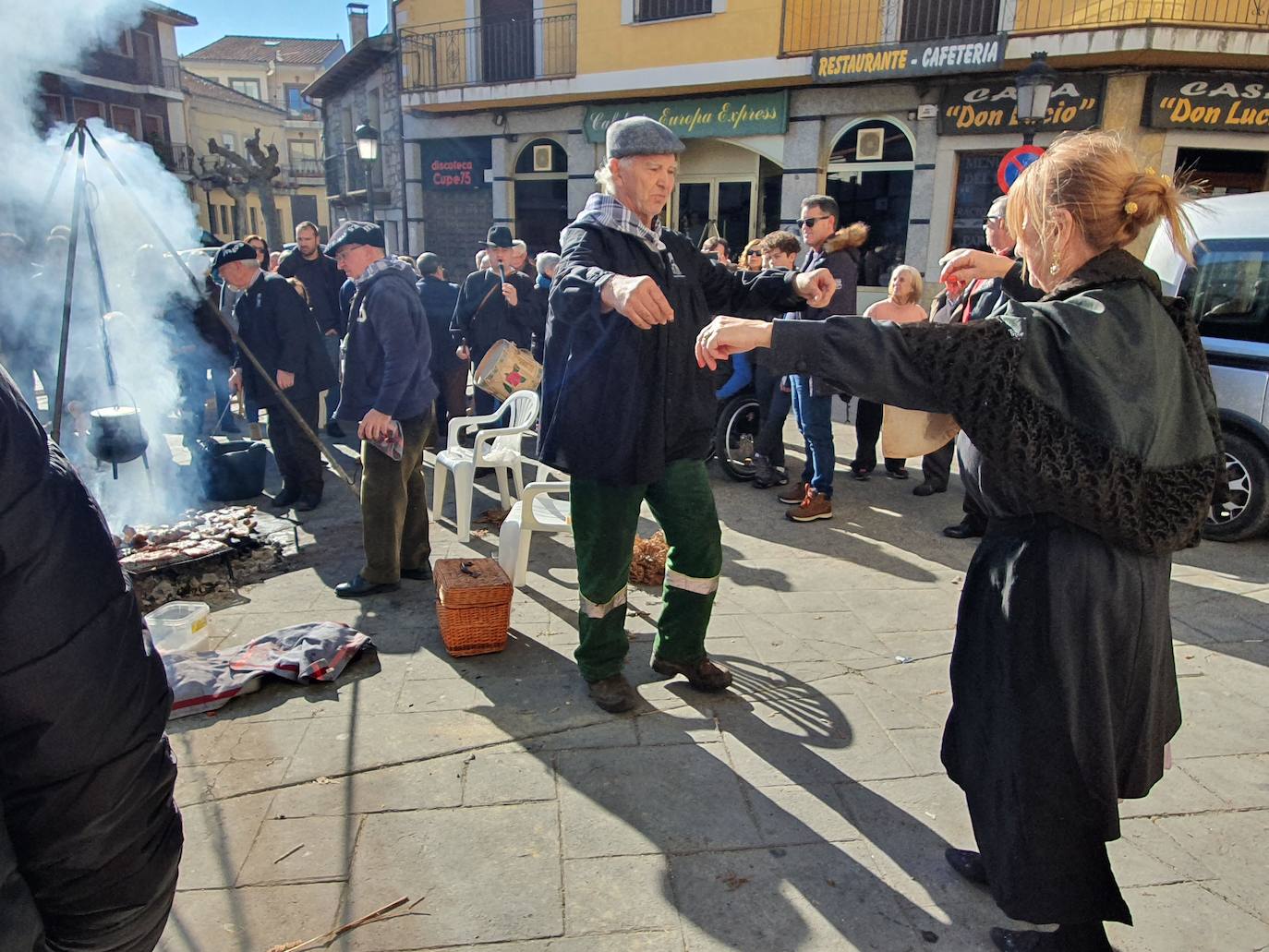 Fotos: Linares de Riofrío disfruta de su matanza tradicional
