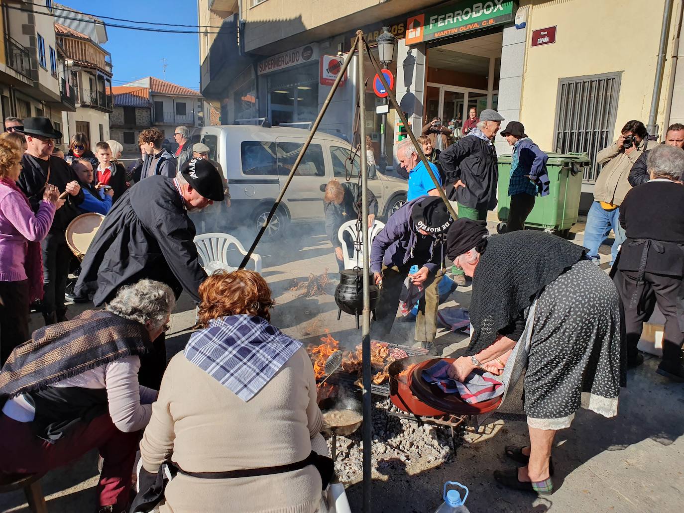 Fotos: Linares de Riofrío disfruta de su matanza tradicional