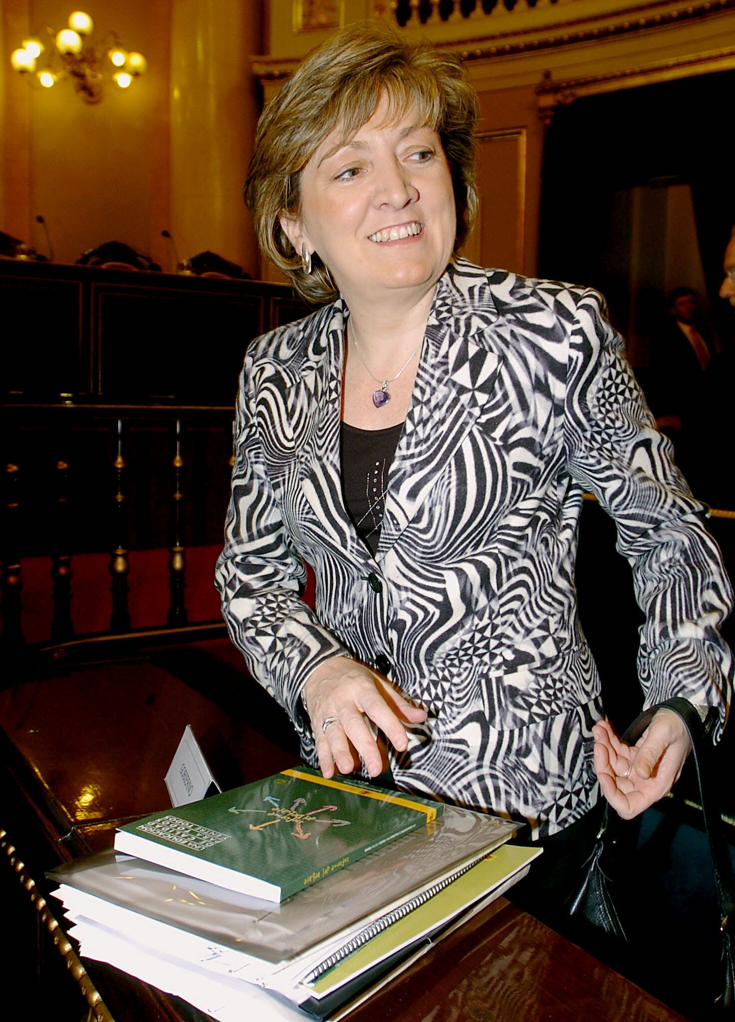 María Jesús San Segundo, ministra de Educación y Ciencia (2004-2006) con Rodríguez Zapatero.