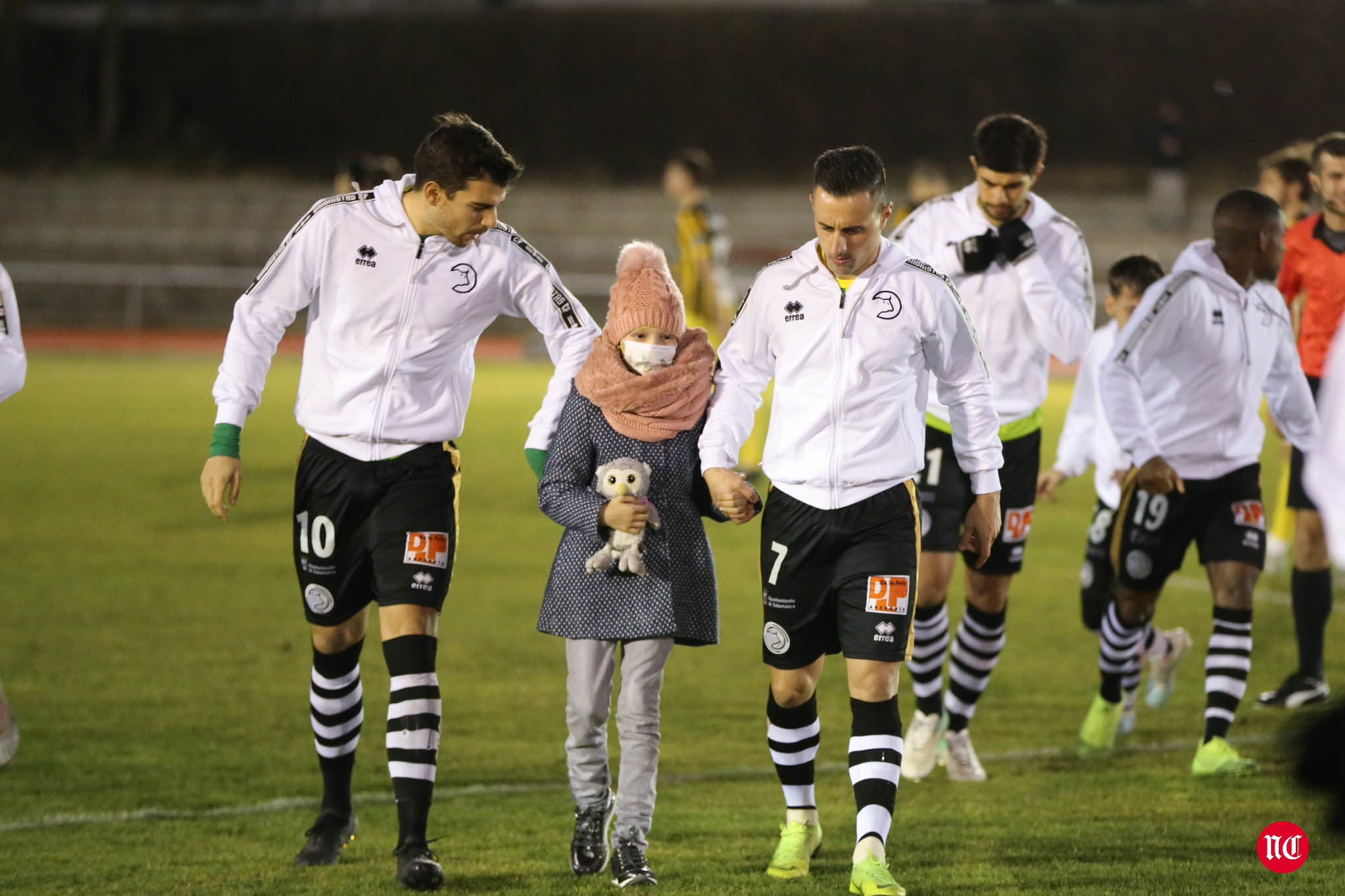 Unionistas ha logrado empezar la segunda vuelta fuera del descenso en el grupo II de Segunda B. Los de Jabi Luaces, que llevan seis jornadas seguidas sin perder, han vencido al Barakaldo en el choque de la 20ª jornada gracias a un tanto de Guille Andrés en el tramo final 