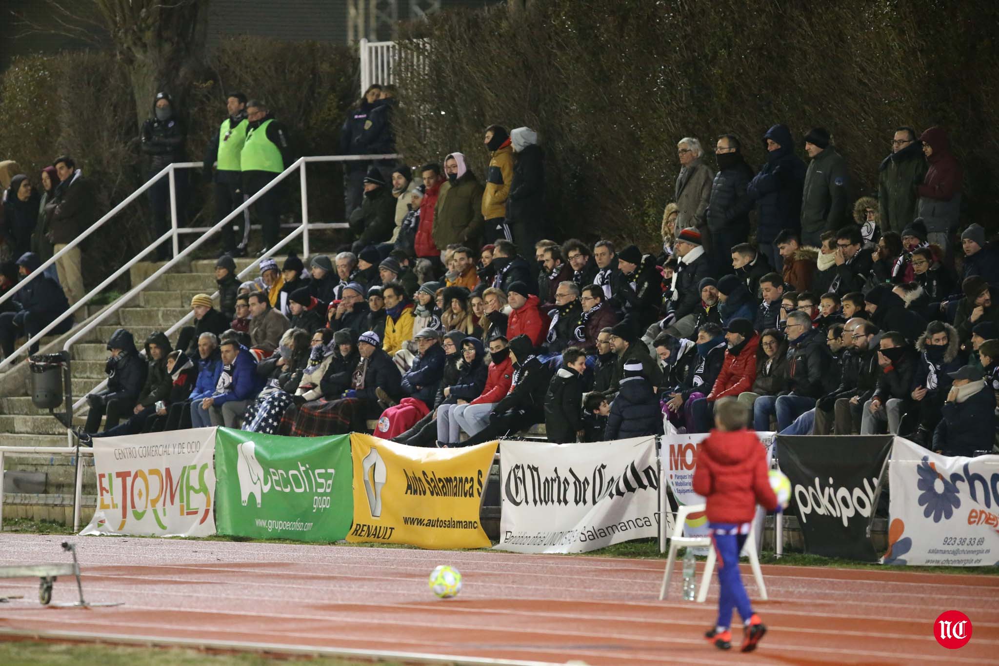 Unionistas ha logrado empezar la segunda vuelta fuera del descenso en el grupo II de Segunda B. Los de Jabi Luaces, que llevan seis jornadas seguidas sin perder, han vencido al Barakaldo en el choque de la 20ª jornada gracias a un tanto de Guille Andrés en el tramo final 