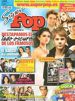 Fue la primera revista juvenil española de periodicidad quincenal en salir al mercado. Estaba dirigida a la adolescencia y dedicada a los ídolos musicales, cinematográficos y televisivos del momento, y se convirtió en todo un icono social durante más de 30 años. El último número impreso se publicó el 8 de mayo de 2011. 