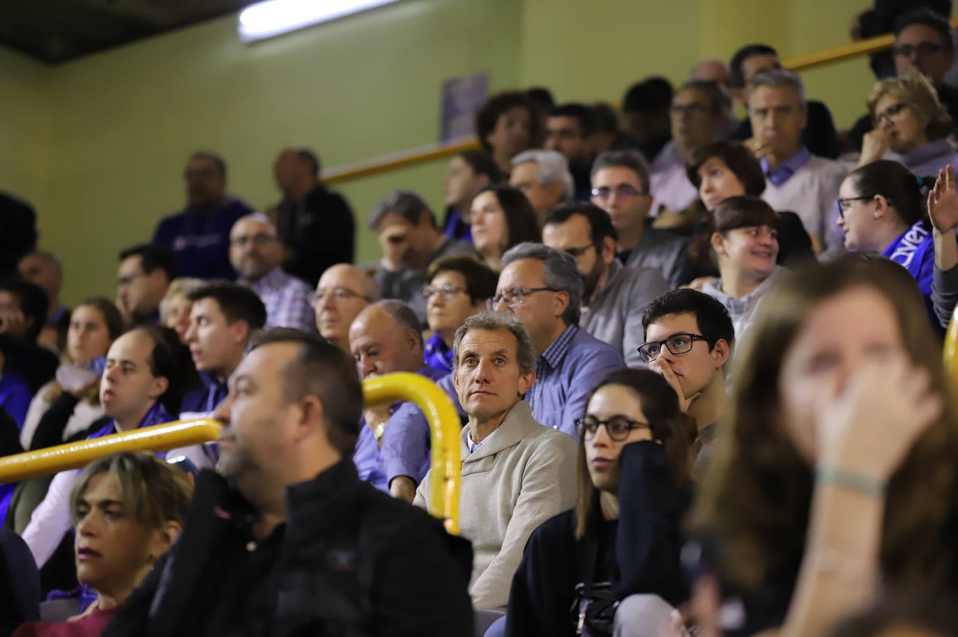 Fotos: Las imágenes del encuentro entre el CB Avenida y Cadí La Seu (71-61)