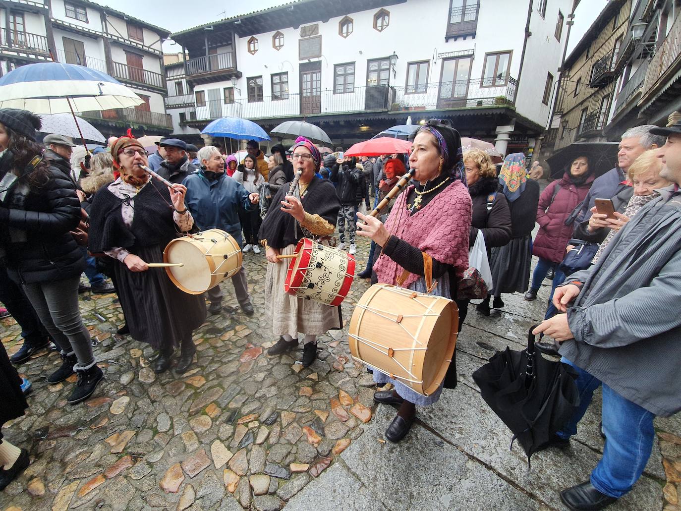 Fotos: La rifa del marrano de San Antón en La Alberca de Salamanca