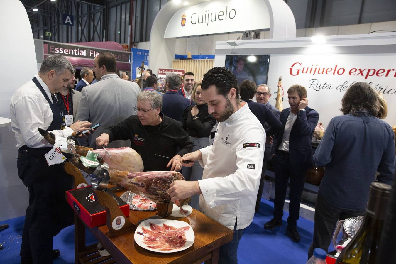 La comunidad apuesta por el deporte, la cultura y la gastronomía en la segunda jornada de la feria