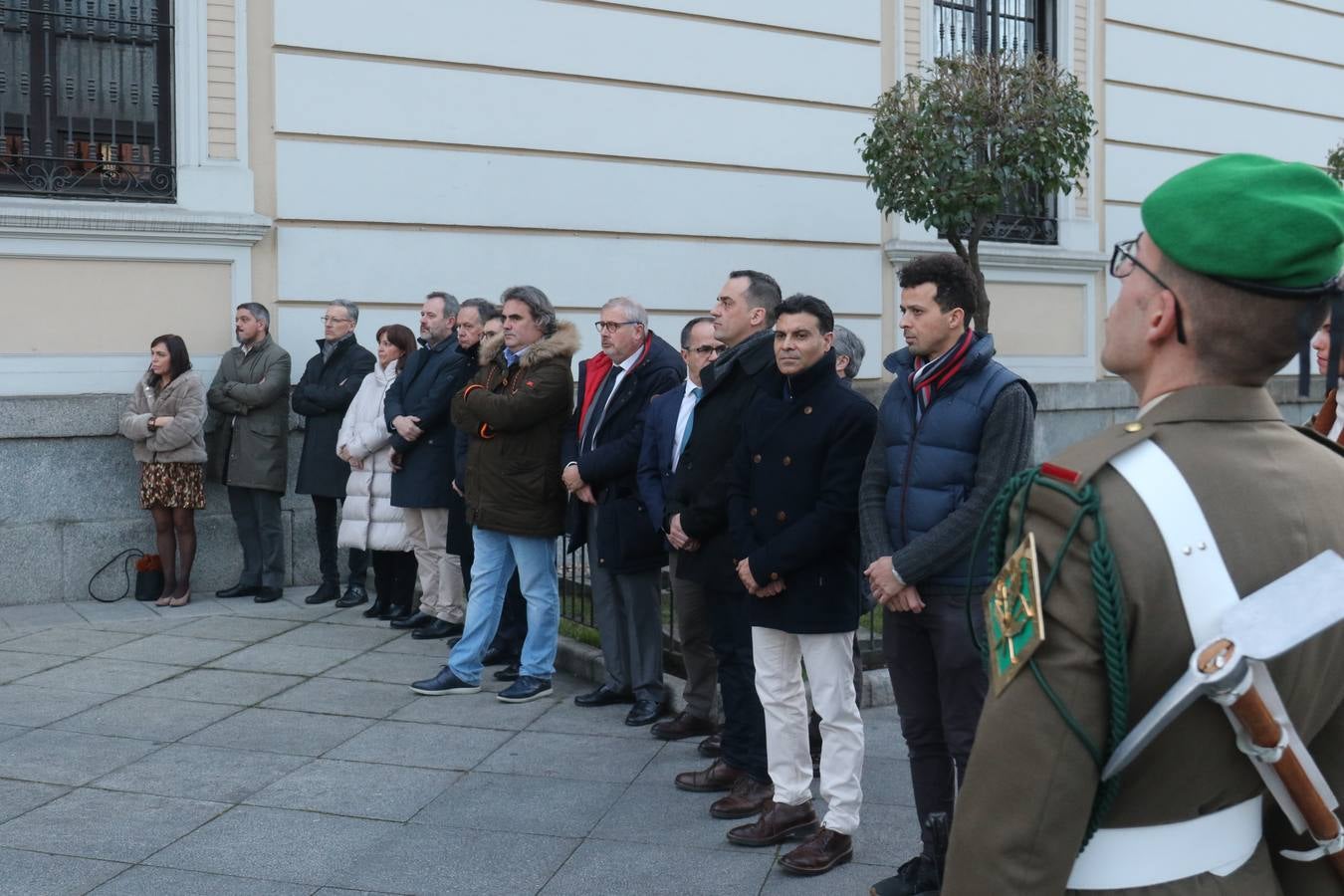 Con motivo de la festividad de San Francisco de Sales, patrón de los periodistas, efeméride que se conmemora mañana, el Palacio Real celebró un acto militar con una nutrida representación de los medios de comunicación de Valladolid y Palencia