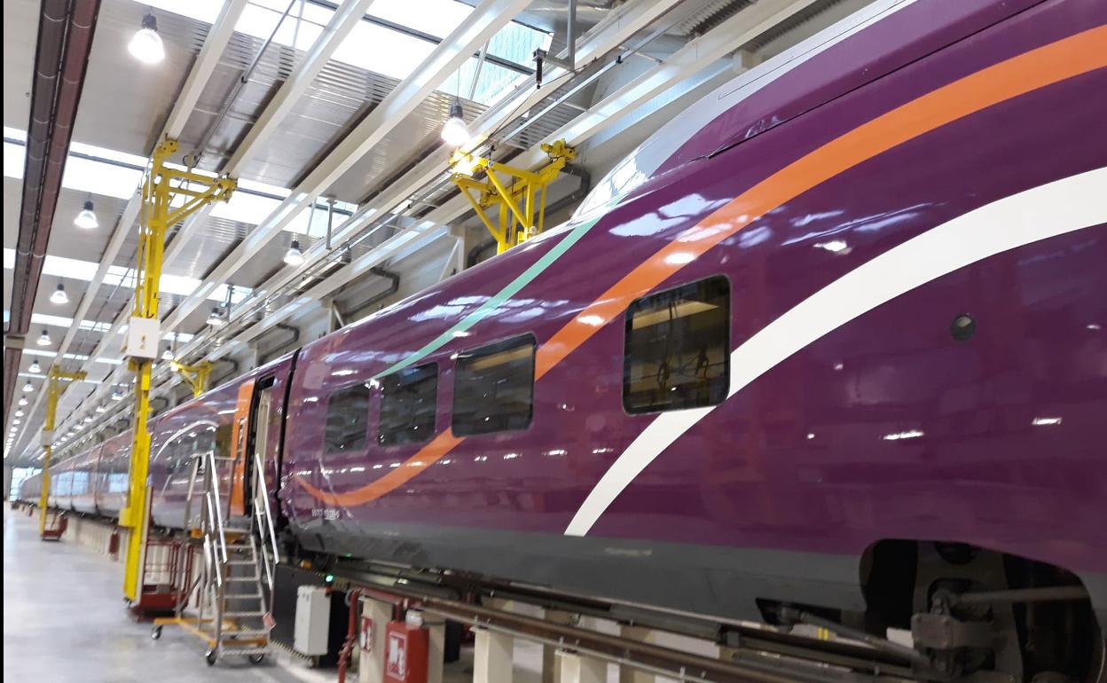 Renfe venderá desde el lunes 1.000 billetes de su Ave 'low cost' con una oferta especial