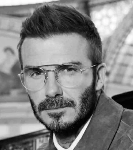 Fotos: Así luce David Beckham su primera colección de gafas