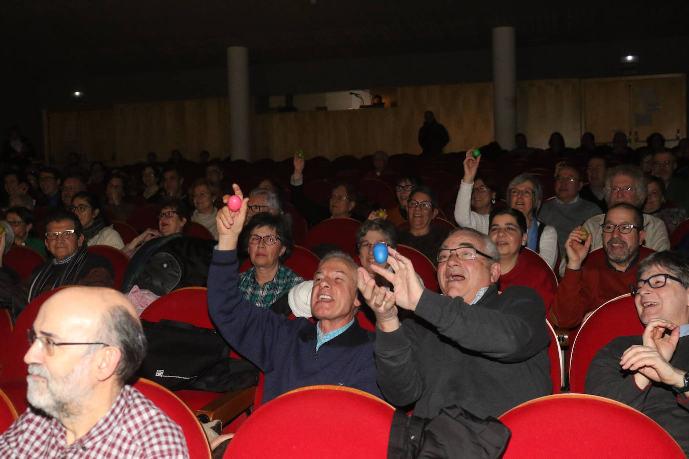 El centro cívico Bailarín Vicente Escudero ha acogido hoy la gala de los galardones Antonio Machado, que entrega la Federación Vecinal de Valladolid, asociación que este 2020 celebra su 40 aniversario.