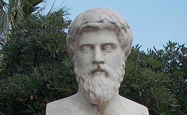 Busto de Plutarco.
