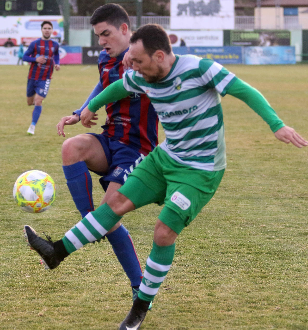 Partido entre la Gimnástica Segoviana y la Virgen del Camino 