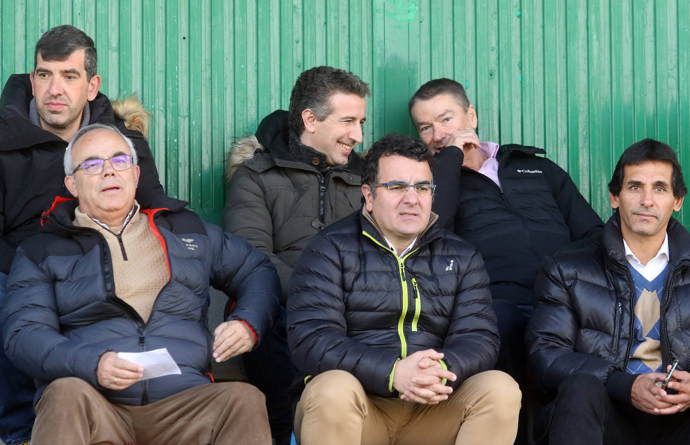 Partido entre la Gimnástica Segoviana y la Virgen del Camino 