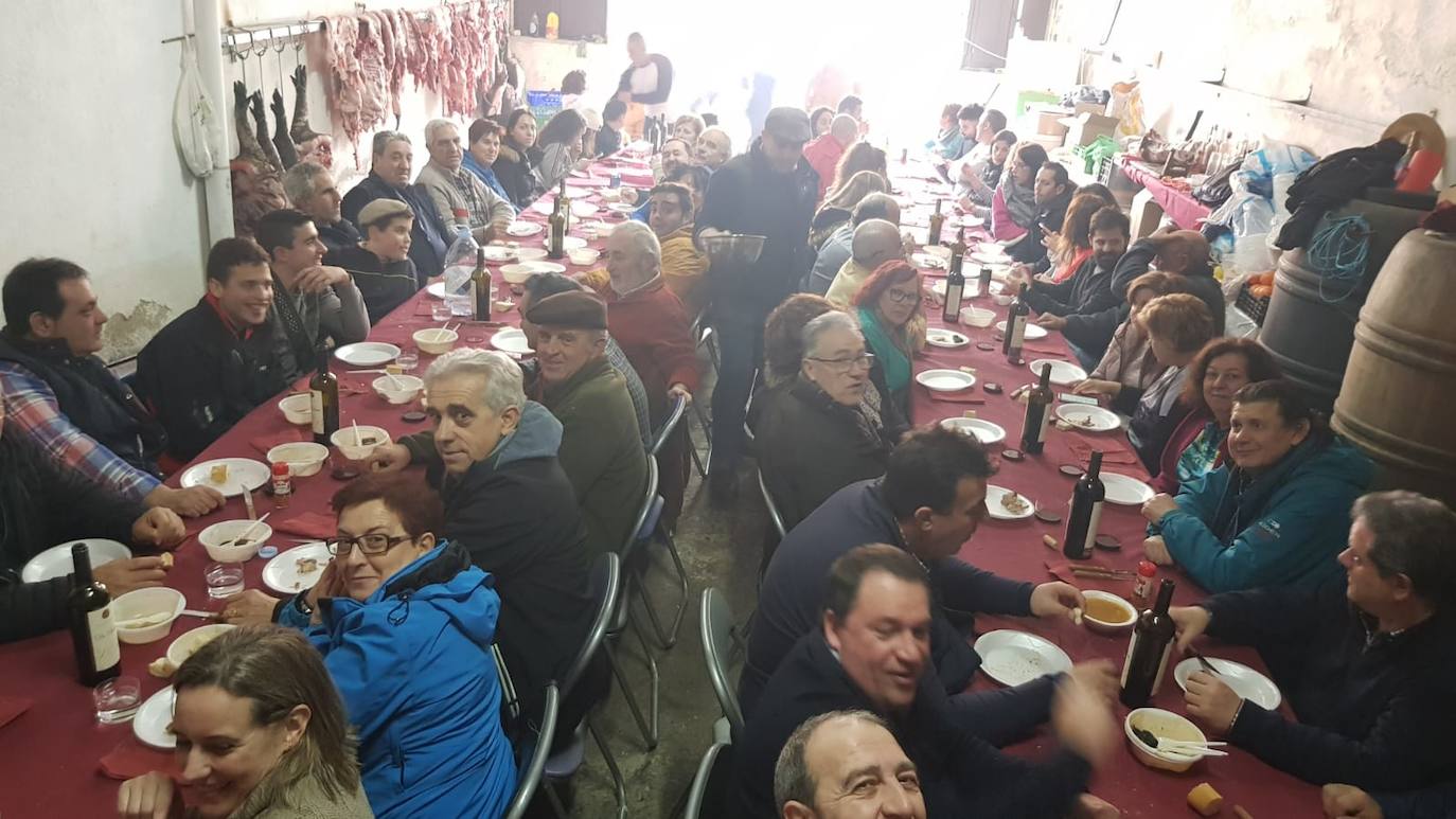 Garcibuey, Madroñal y San Esteban de la Sierra acogieron ayer esta celebración convertida en fiesta.