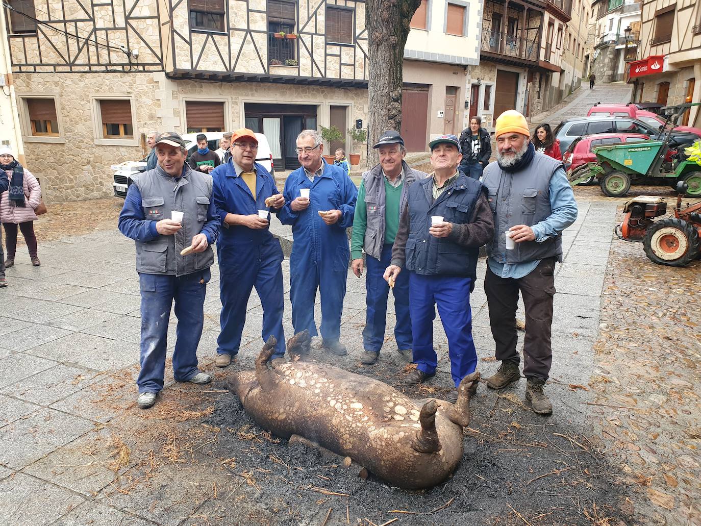 Garcibuey, Madroñal y San Esteban de la Sierra acogieron ayer esta celebración convertida en fiesta.