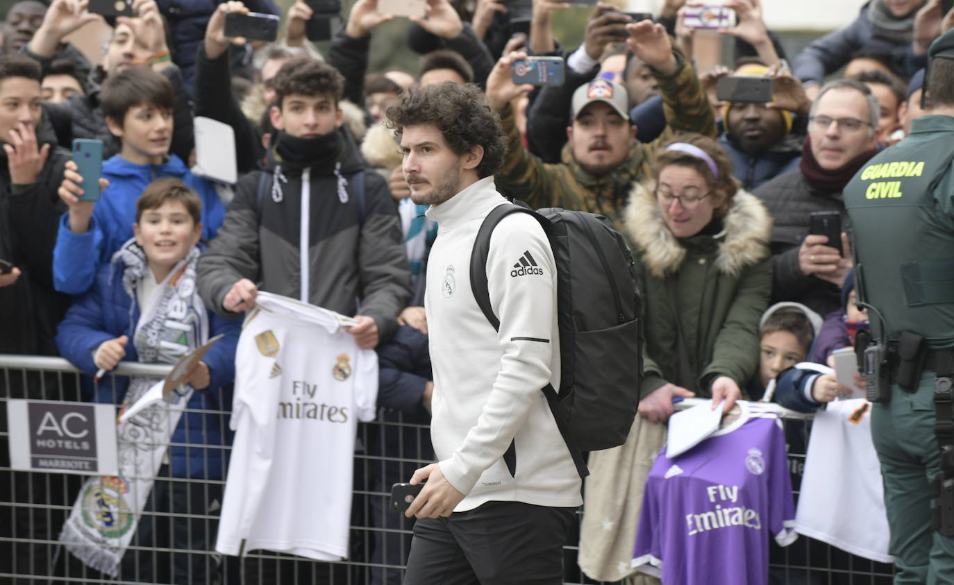 Fotos: La llegada del Real Madrid a su hotel en Valladolid