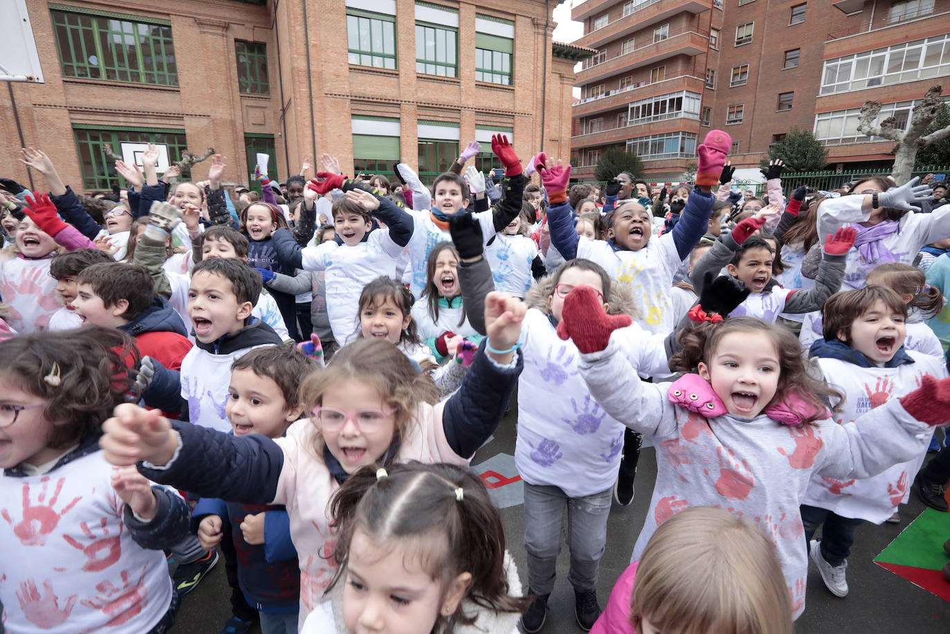 Happening en el colegio Isabel la Católica.