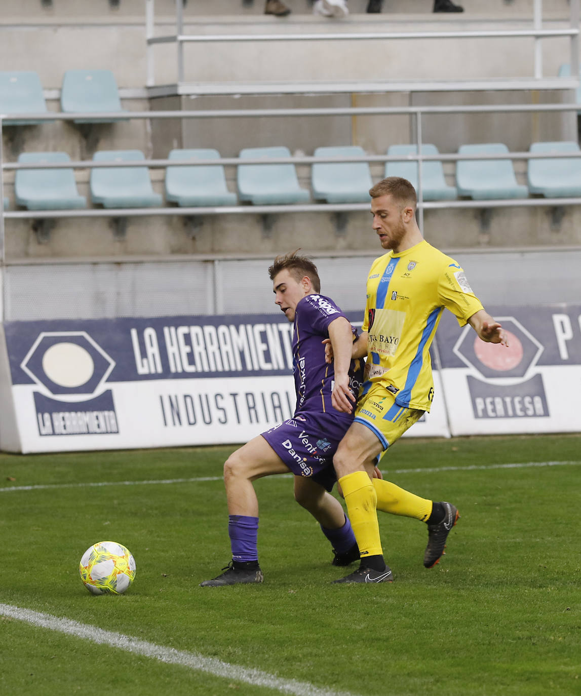 El Palencia Cristo perdió ante la Arandina. 