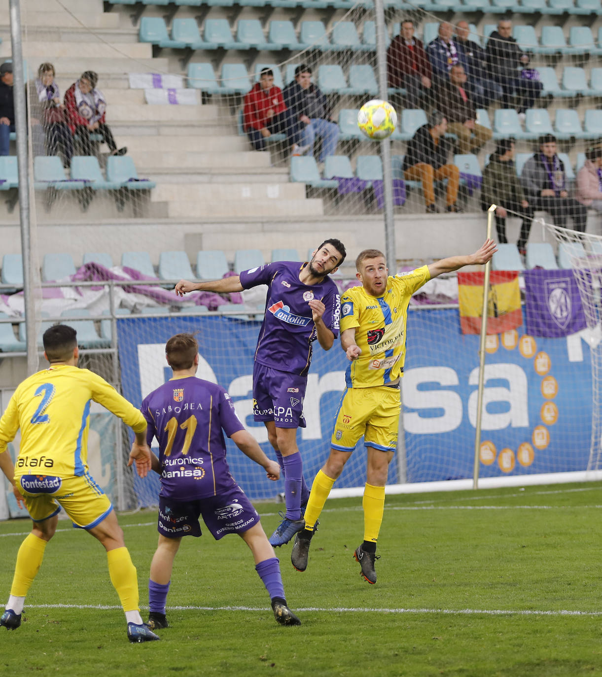 El Palencia Cristo perdió ante la Arandina. 