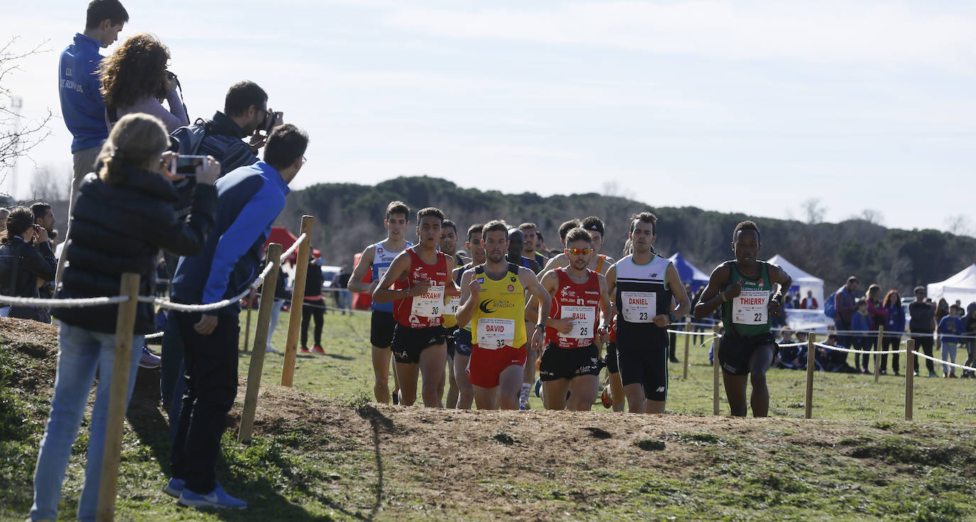 La Cañada Real ha acogido esta mañana el Cross Internacional Ciudad de Valladolid. 