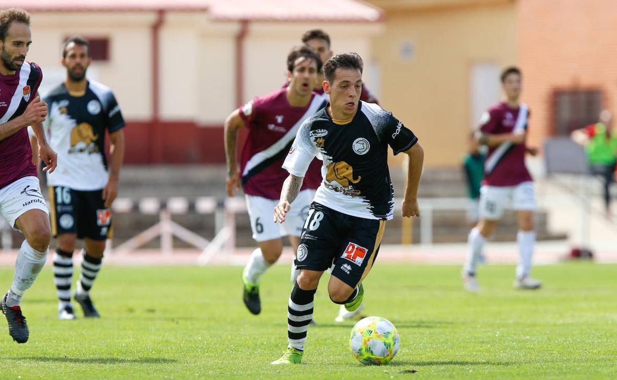 Álvaro Romero, en la primera vuelta ante el Haro.