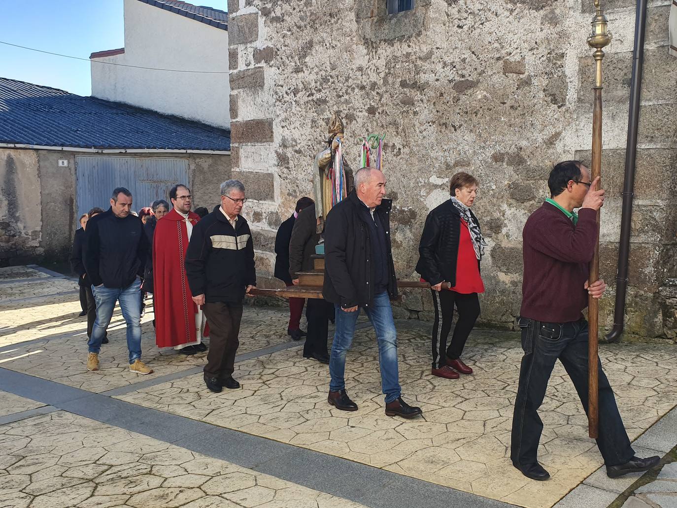 El Maíllo, Nava de Francia, Santibáñez, Fuentes de Béjar, Herguijuela y San Miguel de Valero celebran esta festividad en la que las gargantillas se convirtieron en protagonistas de la jornada