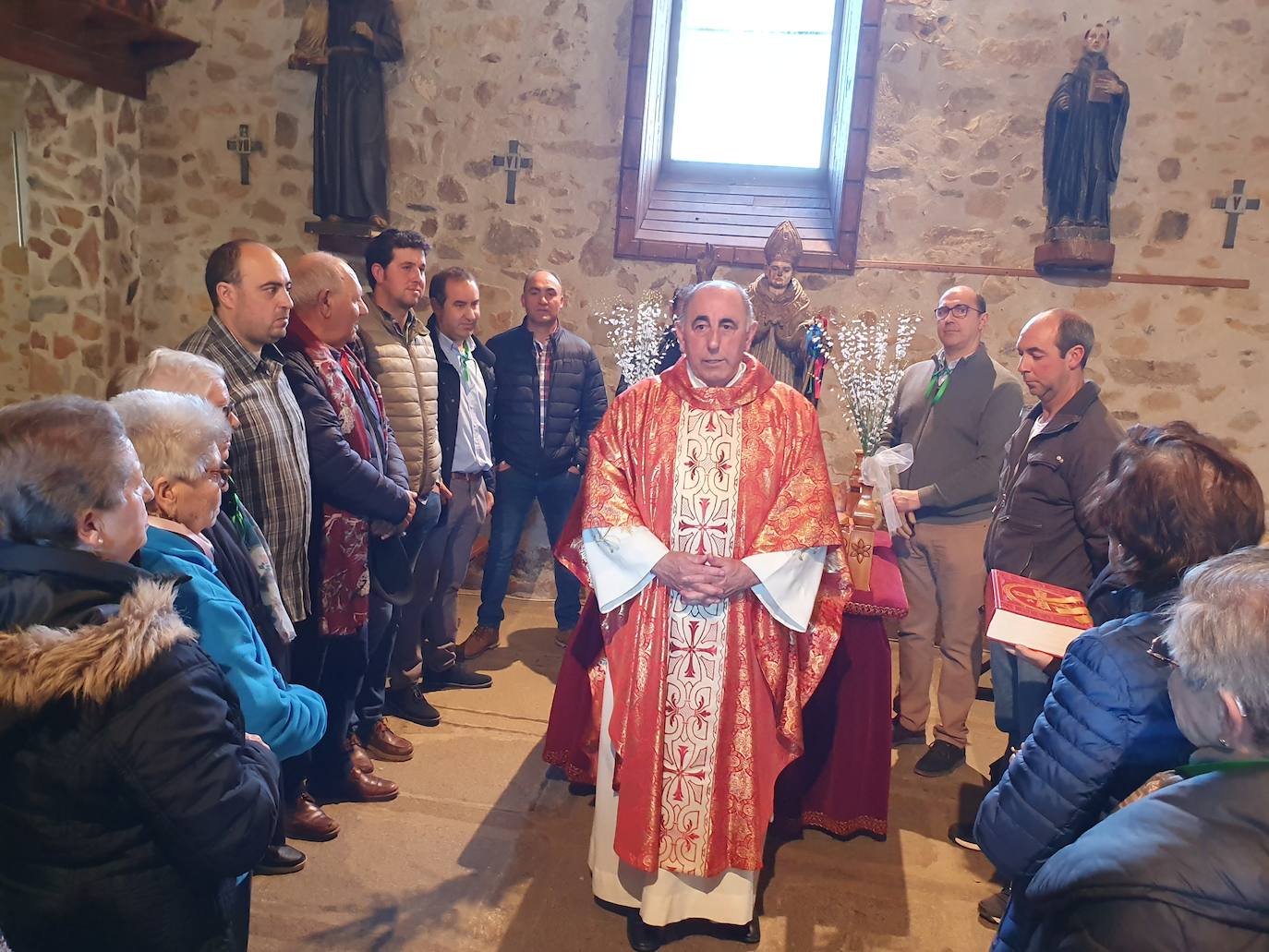 El Maíllo, Nava de Francia, Santibáñez, Fuentes de Béjar, Herguijuela y San Miguel de Valero celebran esta festividad en la que las gargantillas se convirtieron en protagonistas de la jornada