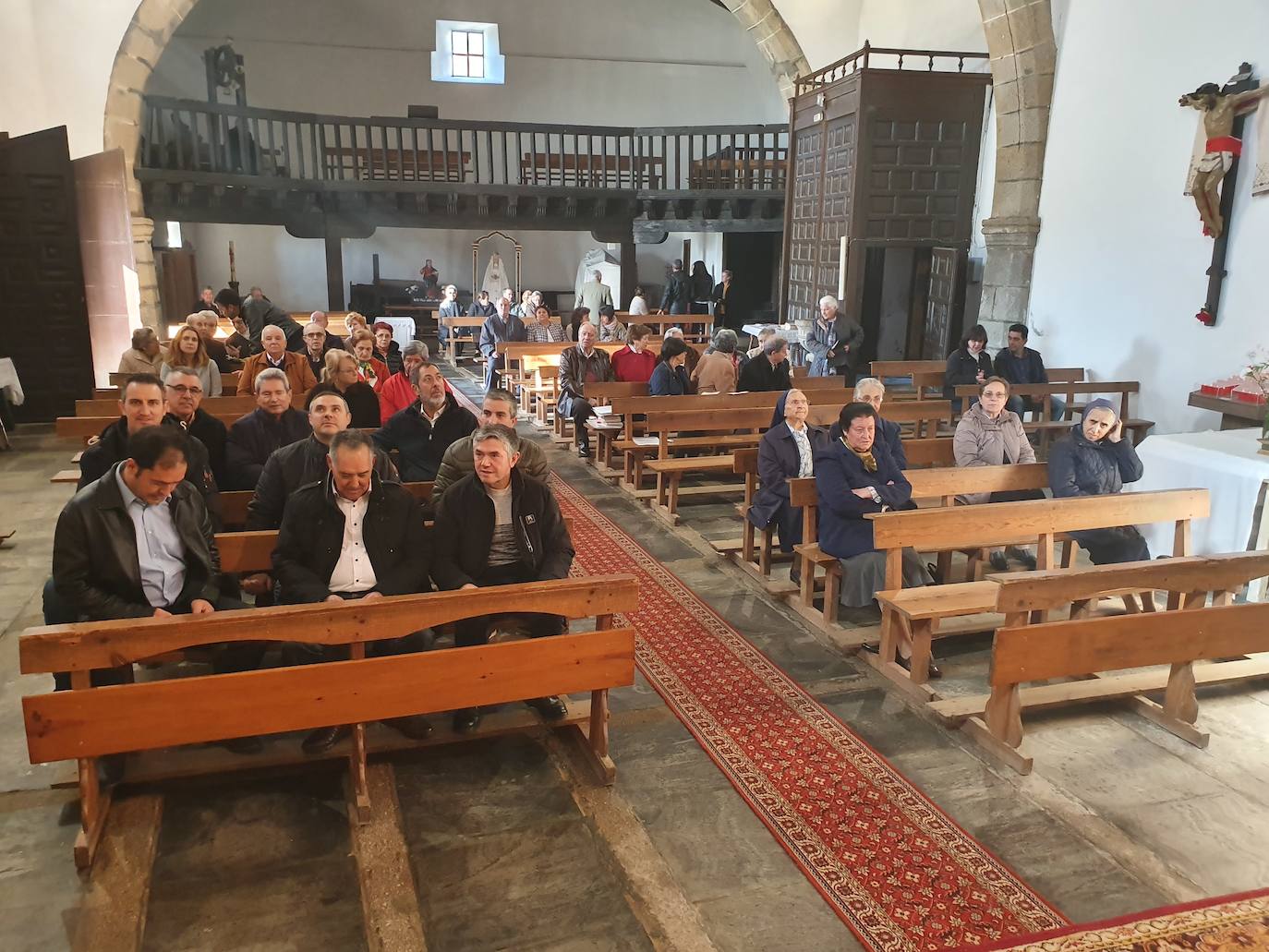El Maíllo, Nava de Francia, Santibáñez, Fuentes de Béjar, Herguijuela y San Miguel de Valero celebran esta festividad en la que las gargantillas se convirtieron en protagonistas de la jornada