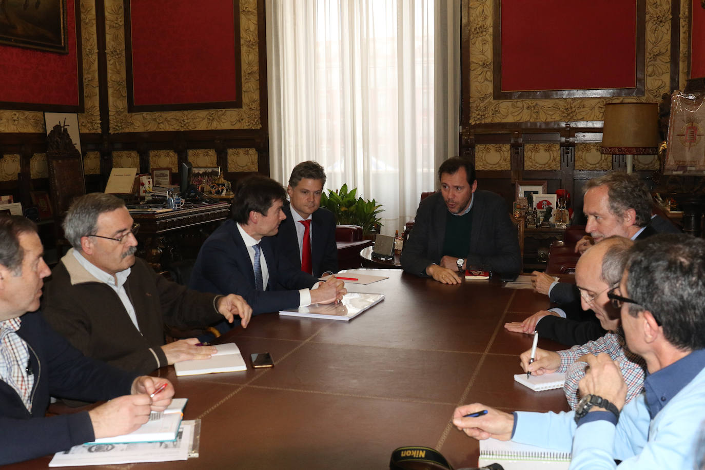 Valladolid. Reunión en el Ayuntamiento con vecinos de Pilarica por el túnel de Andrómeda.