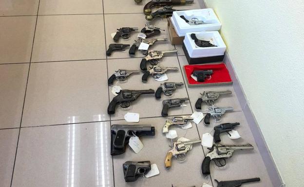 Armas halladas en el domicilio de Palencia. 