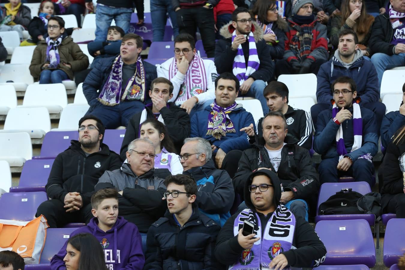 Si has estado en el estadio José Zorrilla presenciando el partido Real Valladolid-Villarreal, puede que la cámara de nuestro fotógrado te haya «pillado»