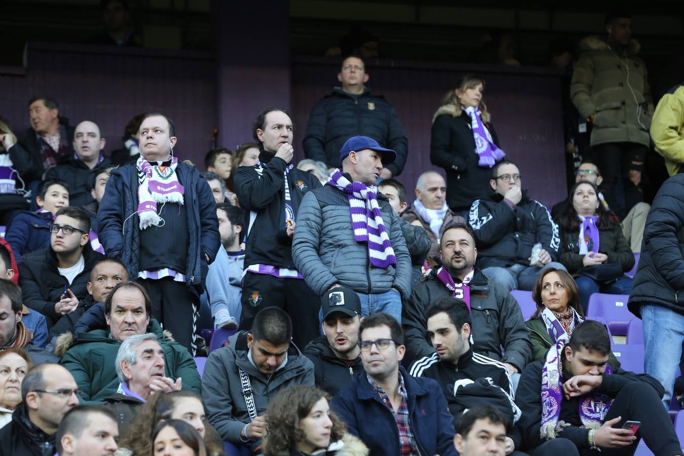 Si has estado en el estadio José Zorrilla presenciando el partido Real Valladolid-Villarreal, puede que la cámara de nuestro fotógrado te haya «pillado»