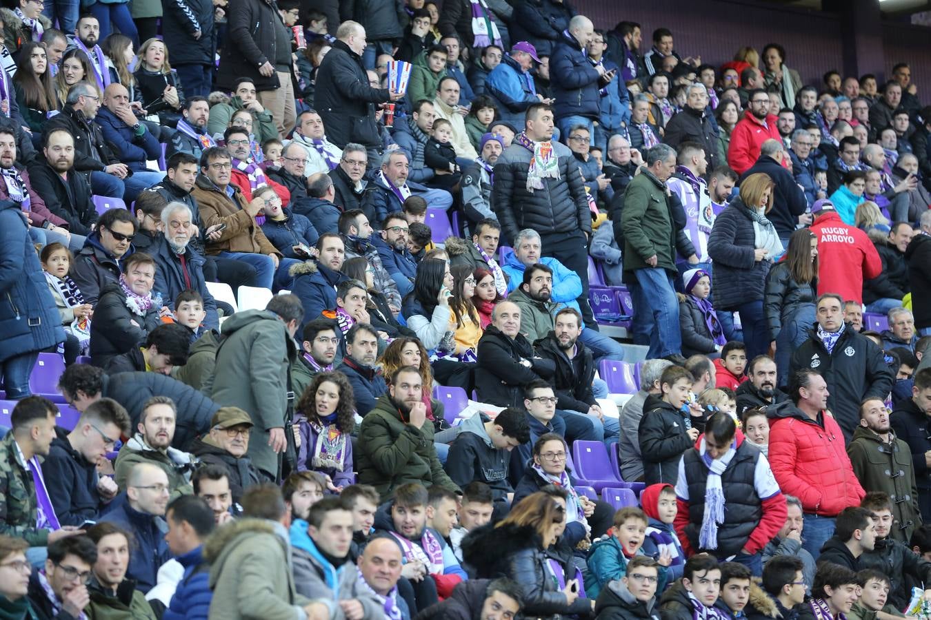 Si has estado en el estadio José Zorrilla presenciando el partido Real Valladolid-Villarreal, puede que la cámara de nuestro fotógrado te haya «pillado»