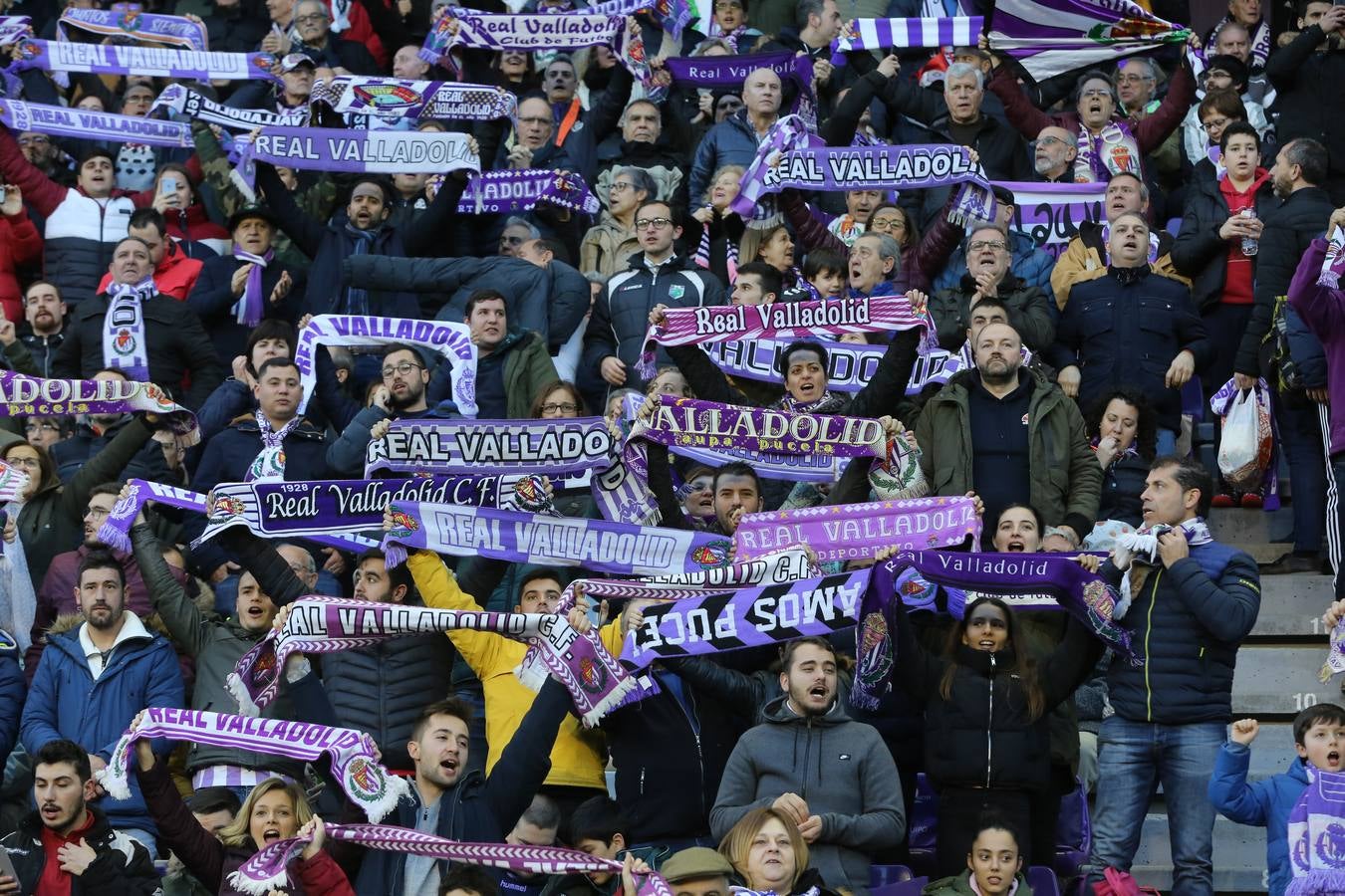 Si has estado en el estadio José Zorrilla presenciando el partido Real Valladolid-Villarreal, puede que la cámara de nuestro fotógrado te haya «pillado»