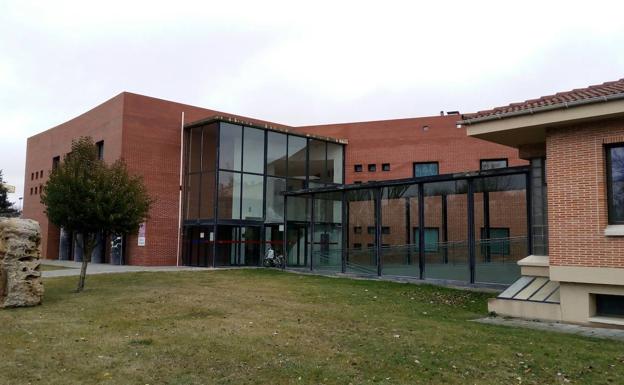 Exterior del centro de salud de Laguna de Duero. 