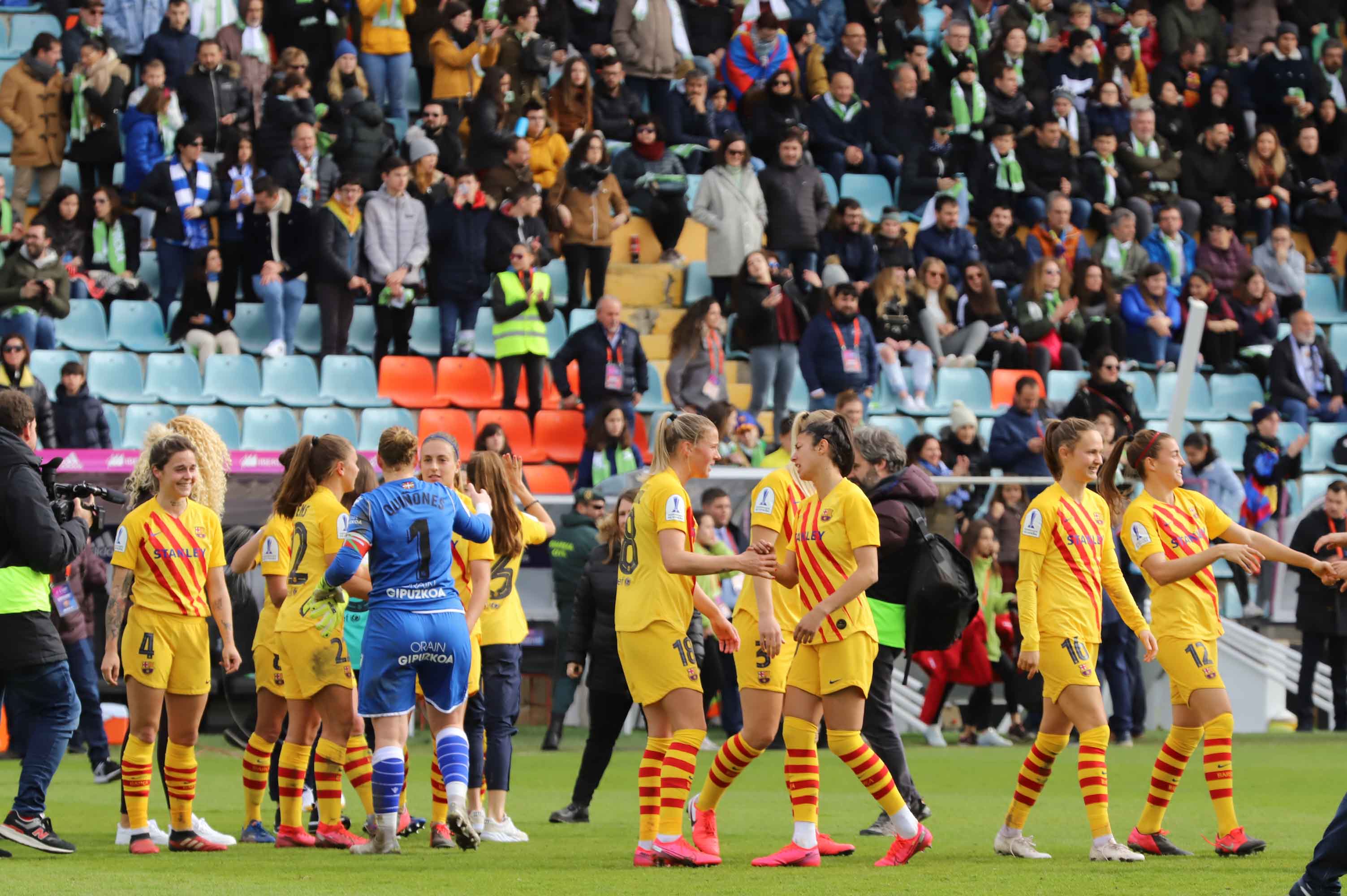 El equipo catalán se muestró muy superior desde el primer minuto a la Real Sociedad con cuatro goles de Marta Torrejón, MVP de la gran final celebrada en el estadio Helmántico