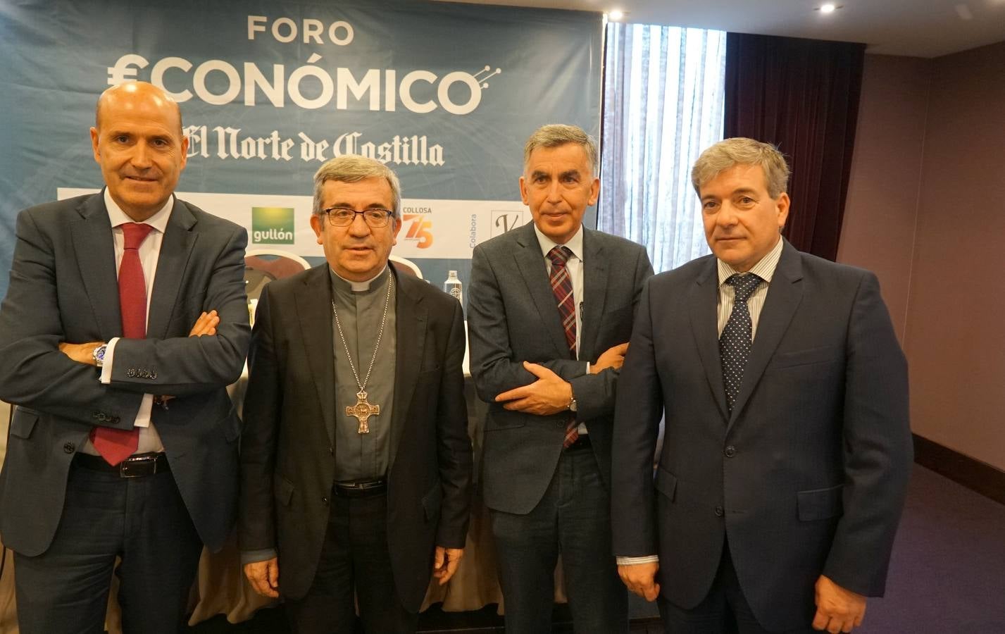 El obispo auxiliar de Valladolid defiende en el Foro de El Norte una visión más humanista de la sociedad y la economía basada en el respeto a las ideas de los demás.