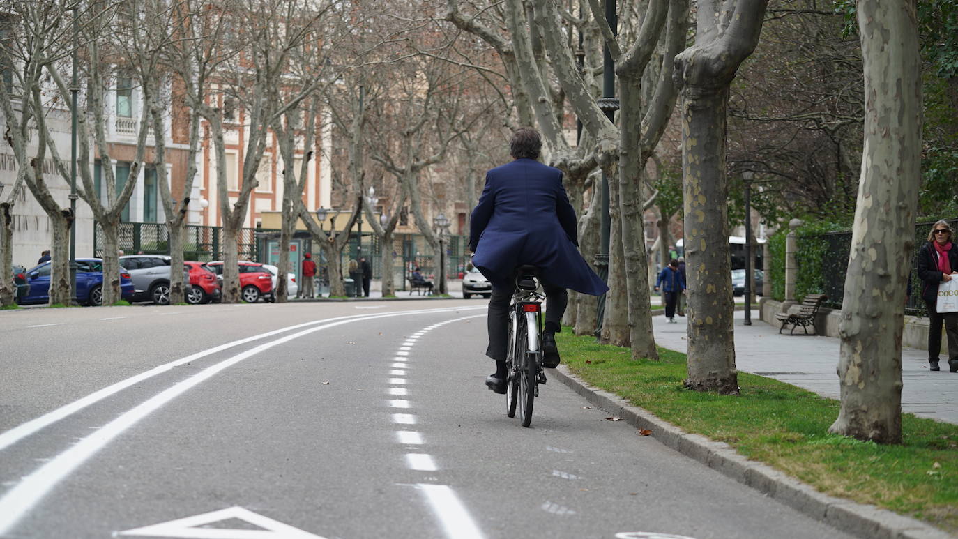 Nuevo carril bici en Filipinos. Valladolid.