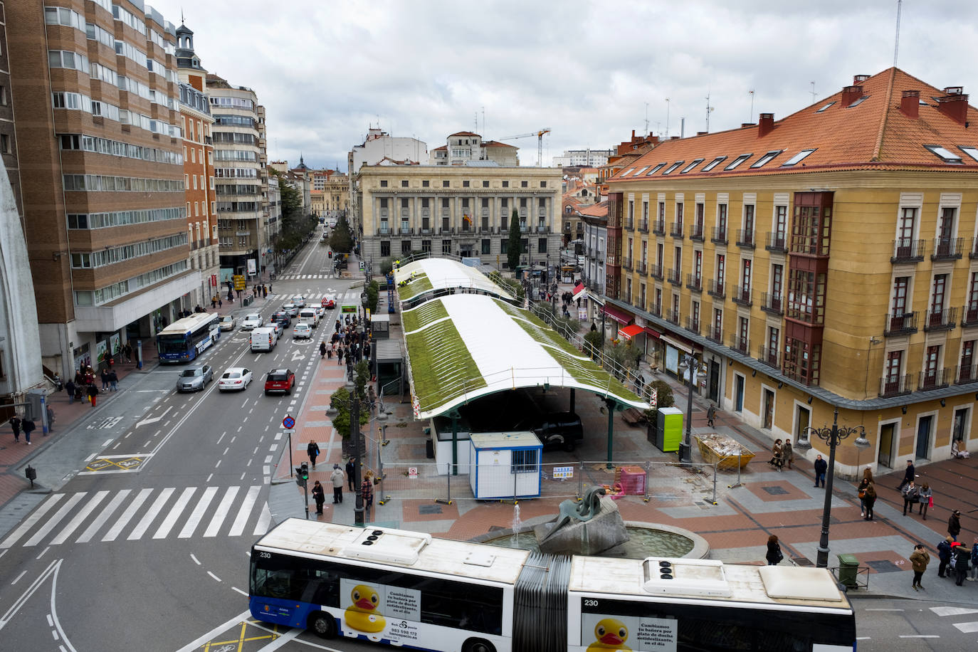 El proyecto europeo URBAN GreenUP, coordinado por el Centro Tecnológico CARTIF, pone en marcha las obras de renaturalización de la marquesina de la Plaza España de Valladolid.